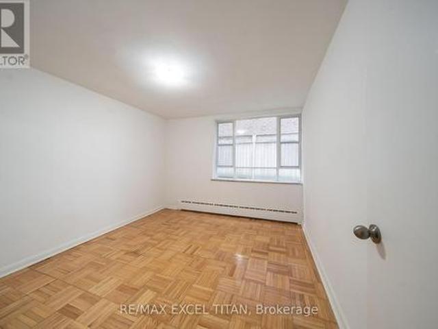 110 77 Erskine Avenue, Toronto, ON, M4P 1Y5 lease for lease | Listing ID C13535 | Royal LePage