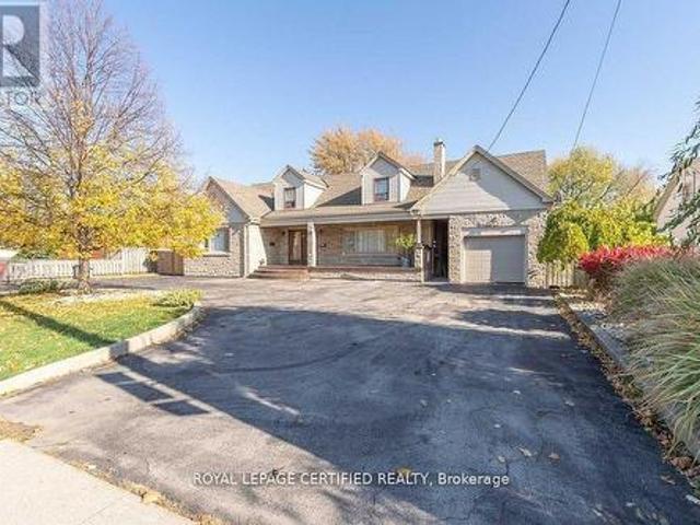 110 Gray Road, Hamilton, ON, L8G 3V1 investment for sale | Listing ID X13470 | Royal LePage
