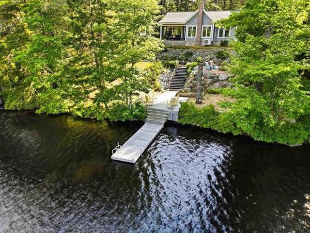 110 Hidden Lake West, Labelle, NS, B0T 1E0 house for sale | Listing ID 202617 | Royal LePage