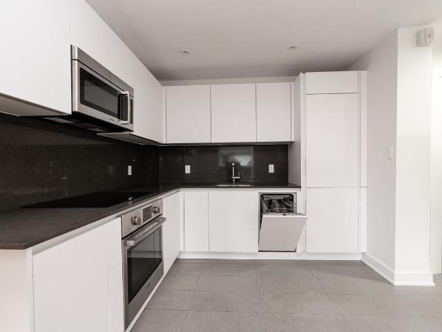 110 Oriole Parkway 2 Bedroom Apartment for Rent at 110 Oriole Pky, Toronto, ON M5P 2G8 Forest Hill