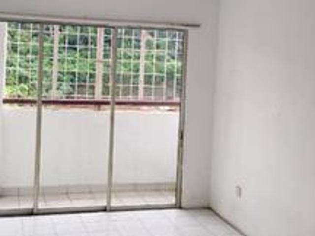110 Loan Sri Teratai Apartment