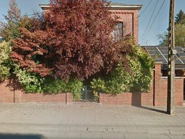 110 m2 apartment for rent in Courcelles
