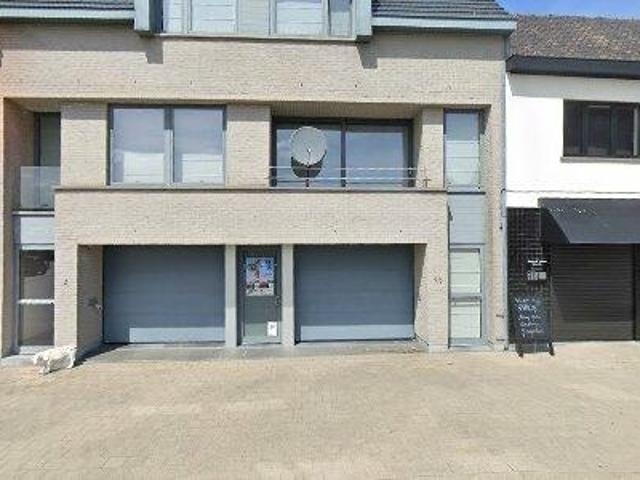 110 m2 apartment for rent in Pittem