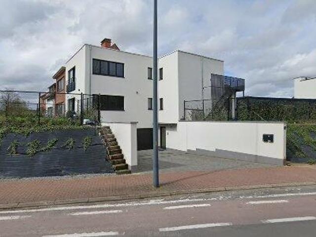 110 m2 apartment for rent in Sint Genesius Rode