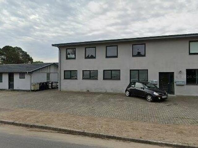 110 m2 warehouse for rent in Lystrup