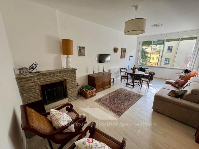 110 mq. RISTRUTTURATI CON 2 CAMERE, DOPPIO SALONE e BALCONE