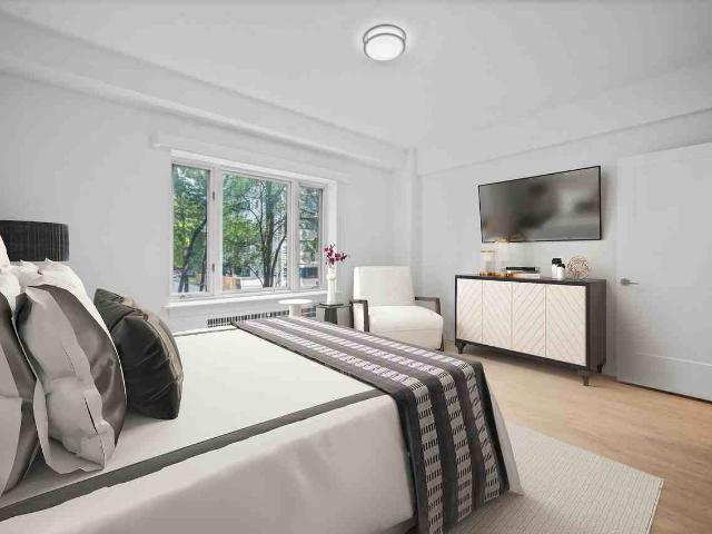 110 St. Clair Avenue W 2 Bedroom Apartment for Rent at 110 St Clair Ave W, Toronto, ON M4V 1N4 Deer Park