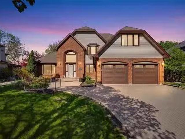 110 River Pointe Drive, Winnipeg, MB, R2M 5N6 Luxury House f.