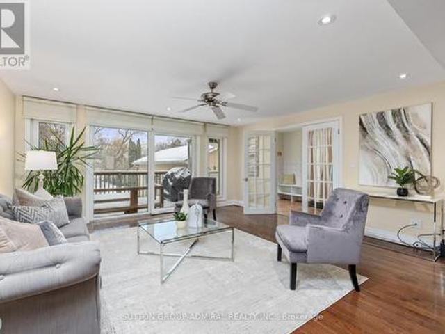110 Wood Lane, Richmond Hill, ON, L4C 4W1 house for sale | Listing ID N13560 | Royal LePage