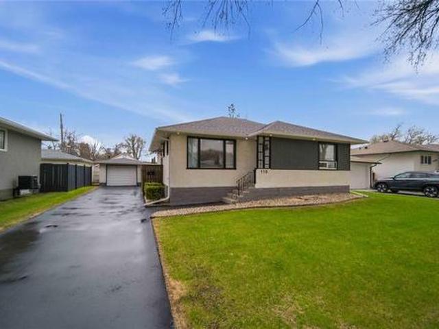 110 Whittier Avenue W, Winnipeg, MB, R2C 1Z4 house for sale | Listing ID 202610 | Royal LePage