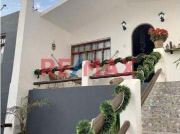 Casa En Venta Av. Libertad Huanchaco Tradicional 4 Cuadras De La Playa 232.70M2
