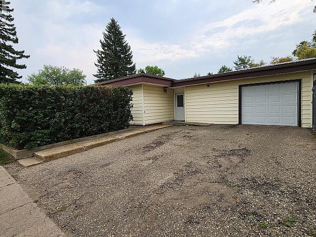 1116 Coteau Avenue Weyburn, Saskatchewan