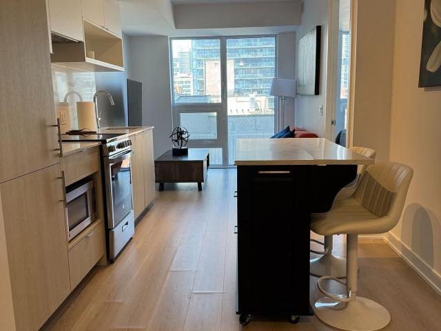 1117 Queen Street E, Toronto | 1+1Beds/2Bath, Condo, $2,400/mo | Condos. Ca