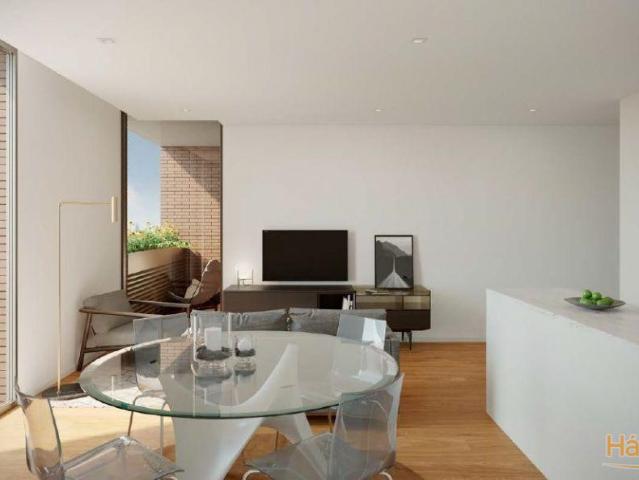 1110 | T2 duplex novo, varanda, Porto | 26083809521