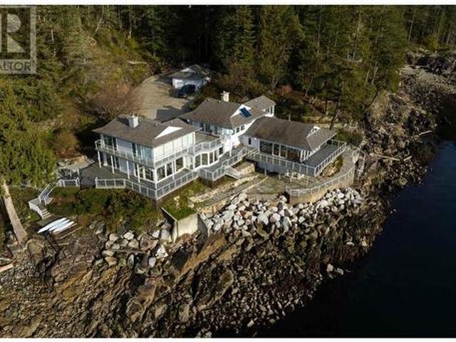 11113 Sunshine Coast Highway, Halfmoon Bay, BC, V7Z 1B9 house for sale | Listing ID R2991 | Royal LePage