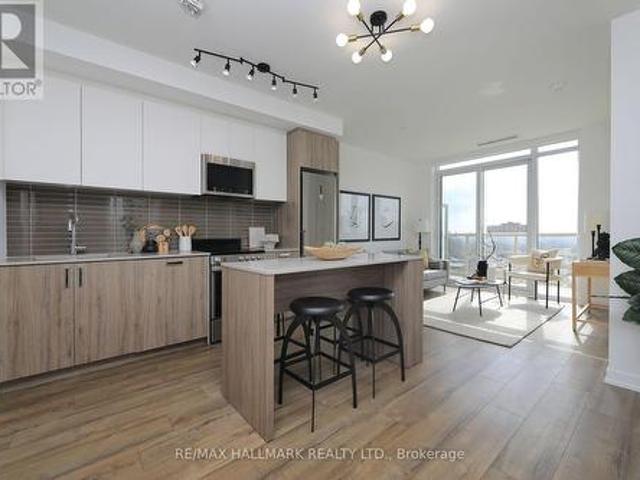 1111 1 St. Clair Avenue W, Toronto, ON, M6N 0B7 condo for sale | Listing ID W13547 | Royal LePage
