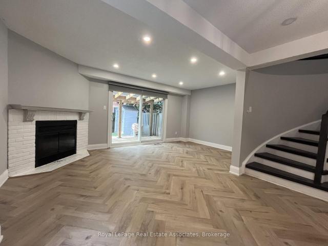 1112 Gable Drive, Oakville | 3Beds/4Bath, Townhouse, $4,250/mo | Condos. Ca