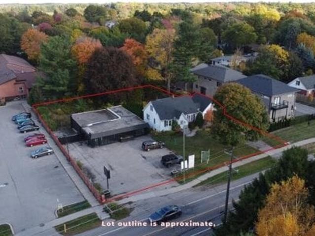 111 115 Fiddlers Green Road