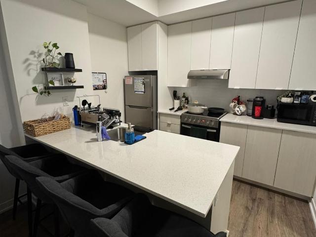 111 140 Canon Jackson Drive, York | Expired, W12661 | Condos. Ca