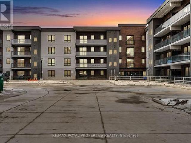 111 7 A Kalar Road, Niagara Falls, ON, L2H 3W6 condo for sale | Listing ID X11924 | Royal LePage