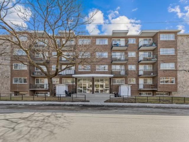 111 4 Av. Bourret, Montréal Côte Des Neiges/Notre Dame De Grâce, QC, H3S 1X2 lease for lease | Listing ID 23723 | Royal LePage