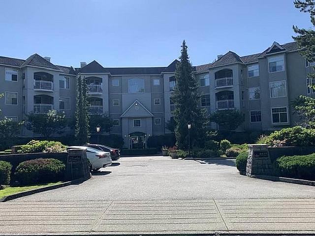 111 5677 208 Street Langley, British Columbia