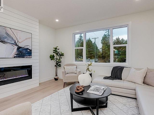 111 960 Jenkins Ave Langford, British Columbia