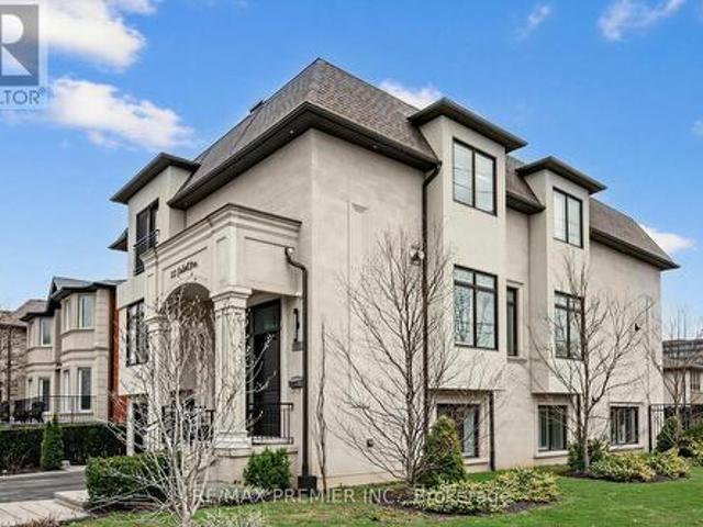 111 Codsell Avenue, Toronto, ON, M3H 3W2 house for sale | Listing ID C13047 | Royal LePage