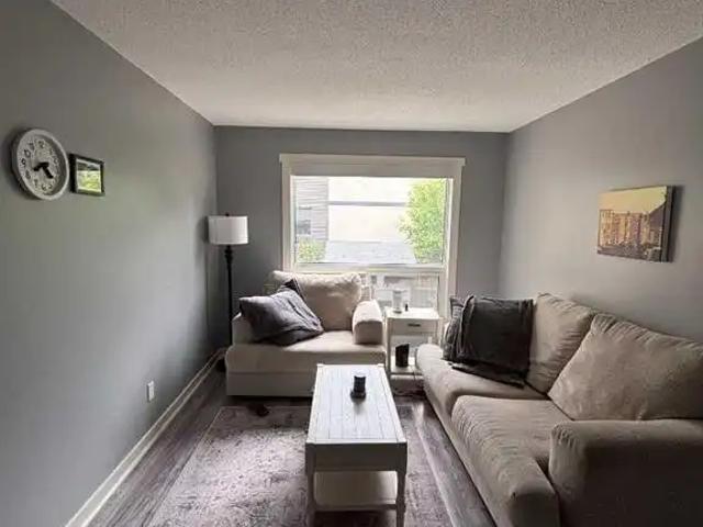 111 columbia Place W