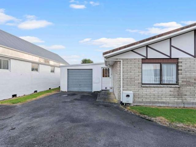 111 + 111A Hine Street, New Plymouth