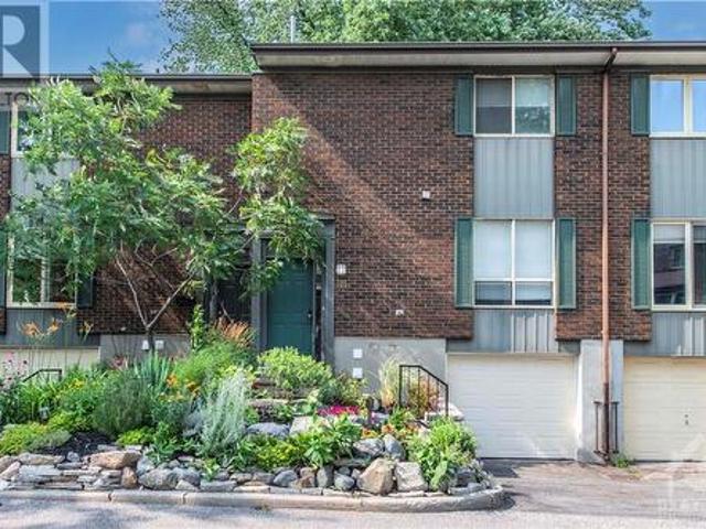 111 Beachview, Ottawa, ON, K1V 1M7 townhouse for sale | Listing ID X10442 | Royal LePage