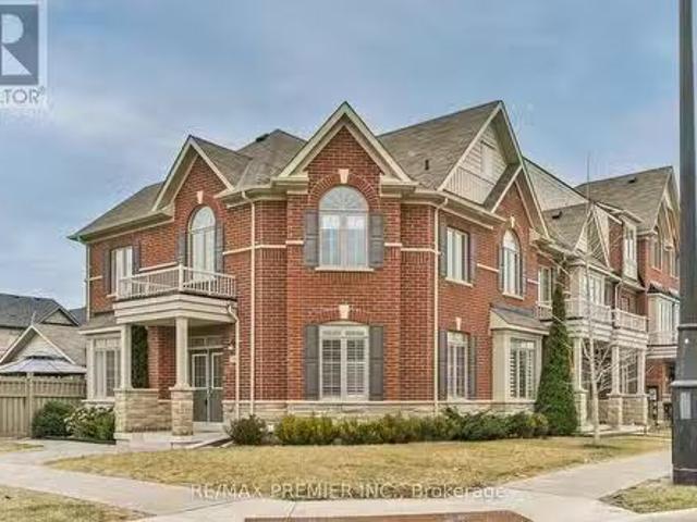 111 East'S Corners Boulevard, Vaughan, ON, L4H 3Z8 house for.