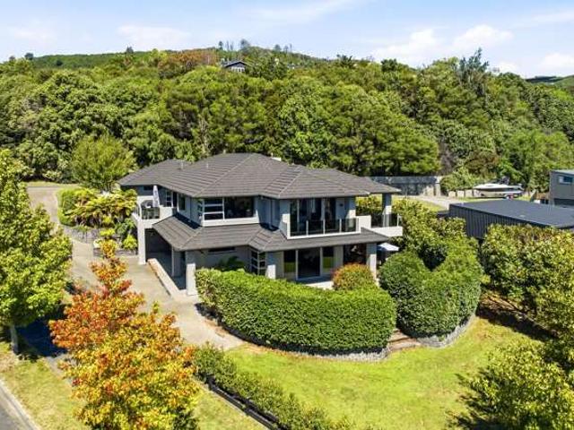 111 Kenrigg Road, Kinloch, Taupō