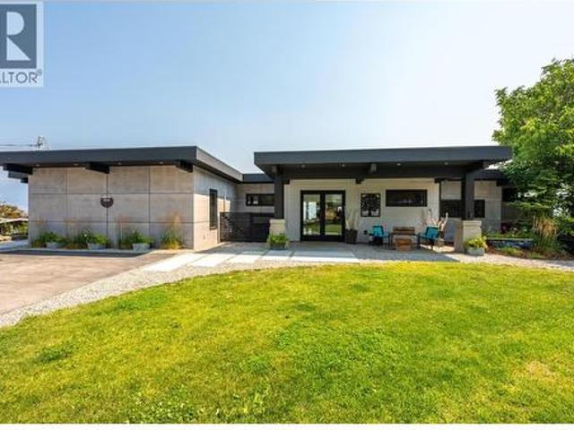 111 Hyslop Drive, Penticton, BC, V2A 9A1 Luxury House for sale | Listing ID 10395 | Royal LePage Carriage Trade Luxury Properties