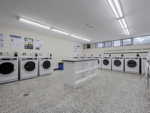 111 Inverlochy Boulevard 2 Bedroom Apartment for Rent at 111 Inverlochy Blvd, Markham, ON L3T 3R7 Royal Orchard