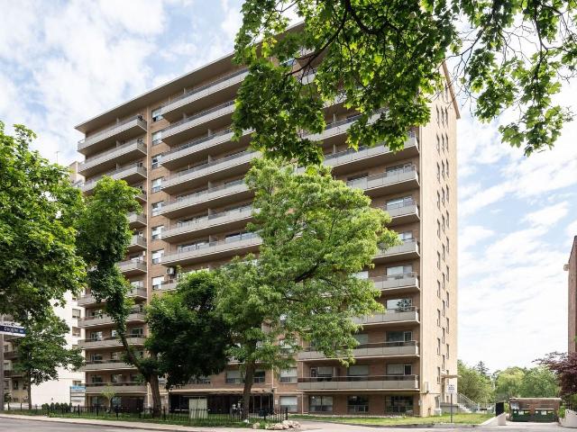 111 Lawton Boulevard 1 Bedroom Apartment for Rent at 111 Lawton Blvd, Toronto, ON M4V 1Z9 Deer Park