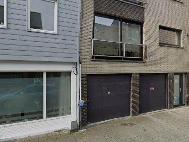 111 m2 apartment for rent in Gistel