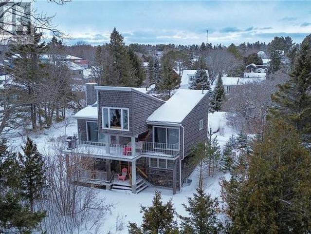 111 Mcnevin Street, Providence Bay, Manitoulin Island, ON, P0P 1T0 house for sale | Listing ID 2120 | Royal LePage