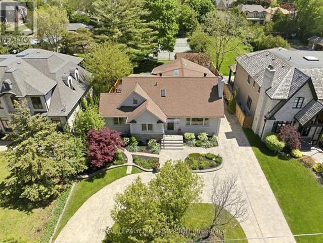 111 Warwood Road, Toronto, ON, M9B 5B6 house for sale | Listing ID W13450 | Royal LePage