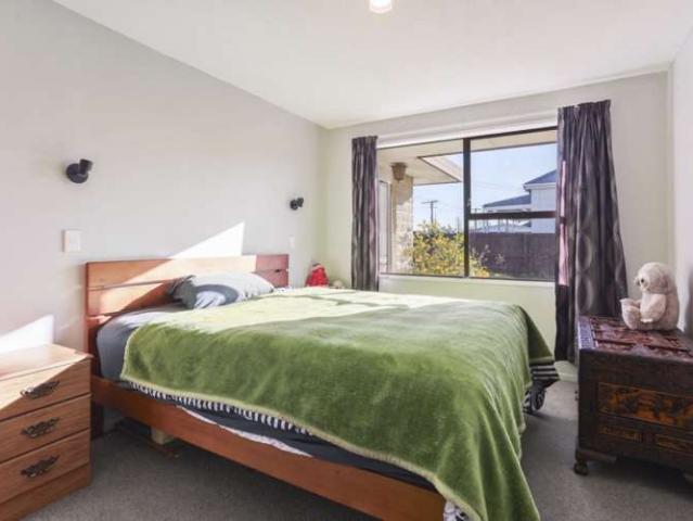 1/11 Third Street, Belfast, Christchurch City