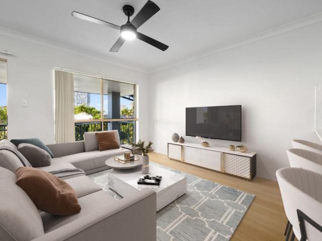 11/25 Walton Street, Southport, QLD 4215