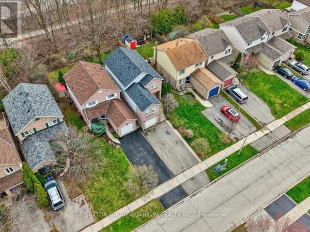 1120 Montgomery Drive, Oakville, ON, L6M 1G1 house for sale | Listing ID W13015 | Royal LePage