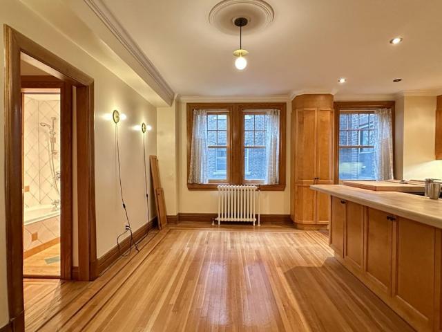 1120 Avenue Bernard, #24