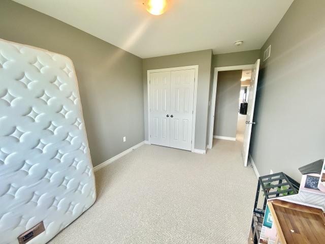 1120 Barrow Avenue 3 Bedroom Apartment for Rent at 1120 Av Barrow, Kingston, ON K7M 0G5 Gardiners