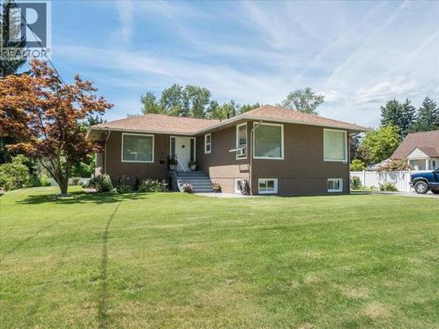 1120 Columbia Avenue, Trail, BC, V1R 1J2 house for sale | Listing ID 10394 | Royal LePage
