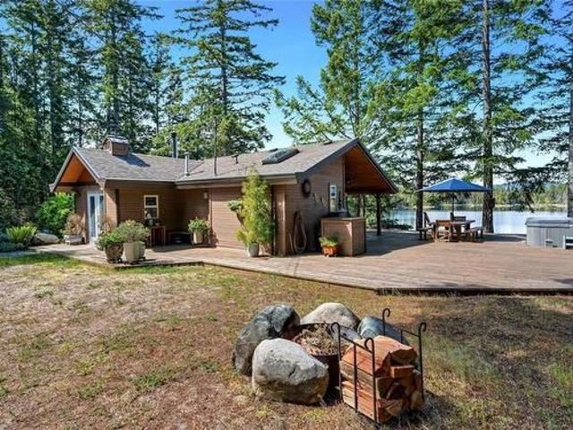 1120 Spider Lake Rd, Qualicum Beach, BC, V9K 2L7 house for s.