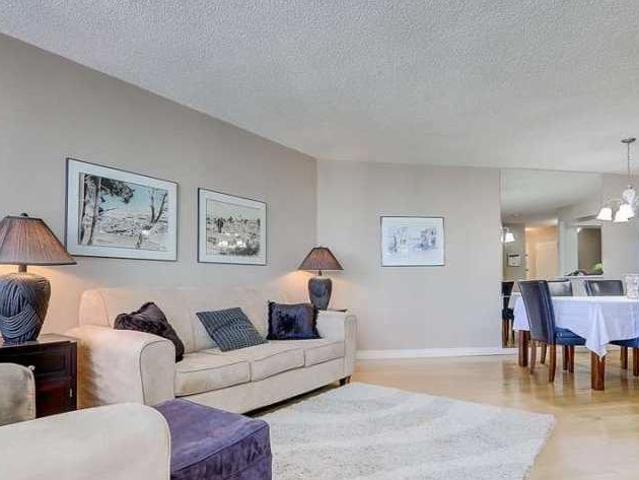 1121 Steeles Ave W Toronto Ontario M2R3W7