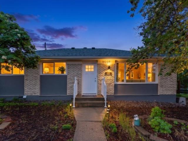 1122 Avenue Nw, Edmonton, AB, T6J 0P9 house for sale | Listing ID E4500 | Royal LePage