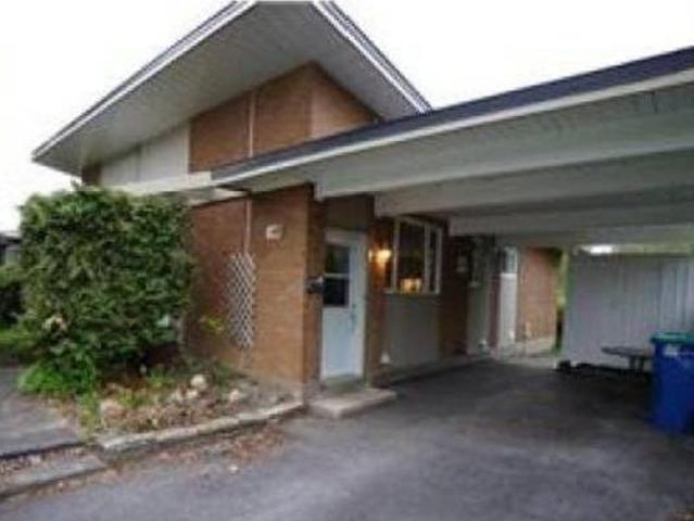 112 Chemin Haendel Candiac QC J5R 1S1 4 Bedroom House for 2775 month