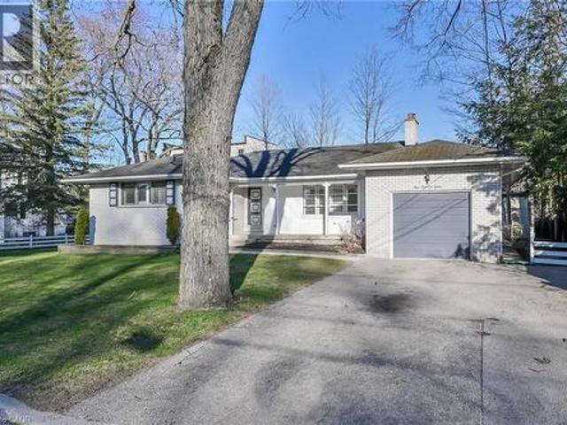 112 Academy Street, Ancaster, ON, L9G 2Y1 house for lease | Listing ID 40820 | Royal LePage